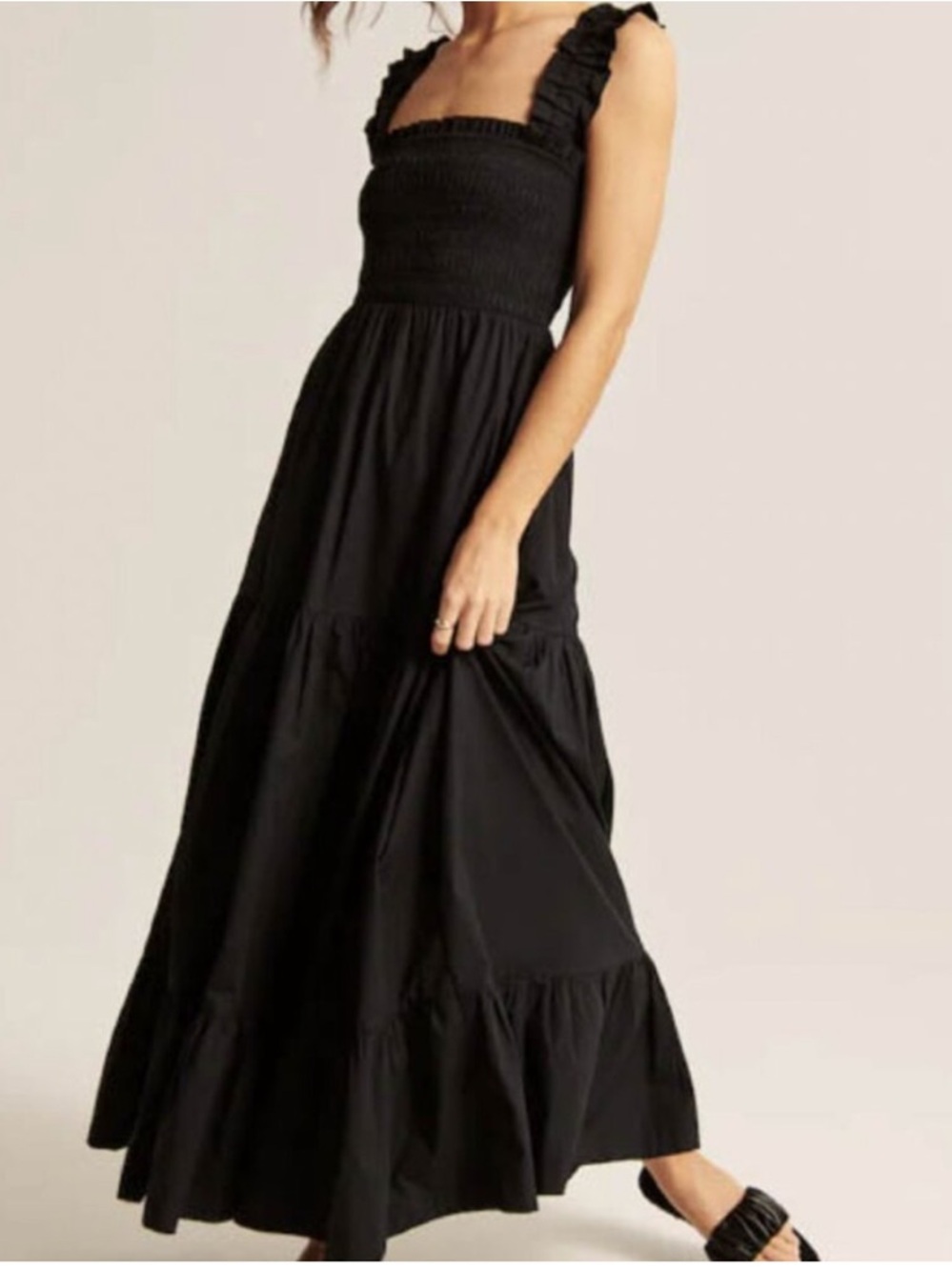 Abercrombie & Fitch Smocked
Bodice Maxi Dress